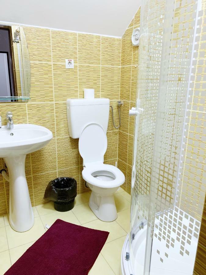 Hotel Restaurant Enigma Plopeni Экстерьер фото